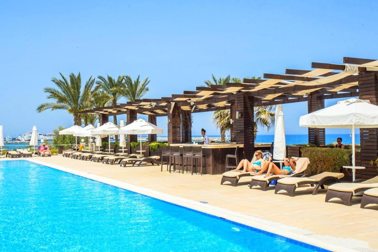 Vuni Palace Premium Kyrenia Hotel & Spa & Casino Beachfront Location ! Agios Nikolaos  Exteriör bild